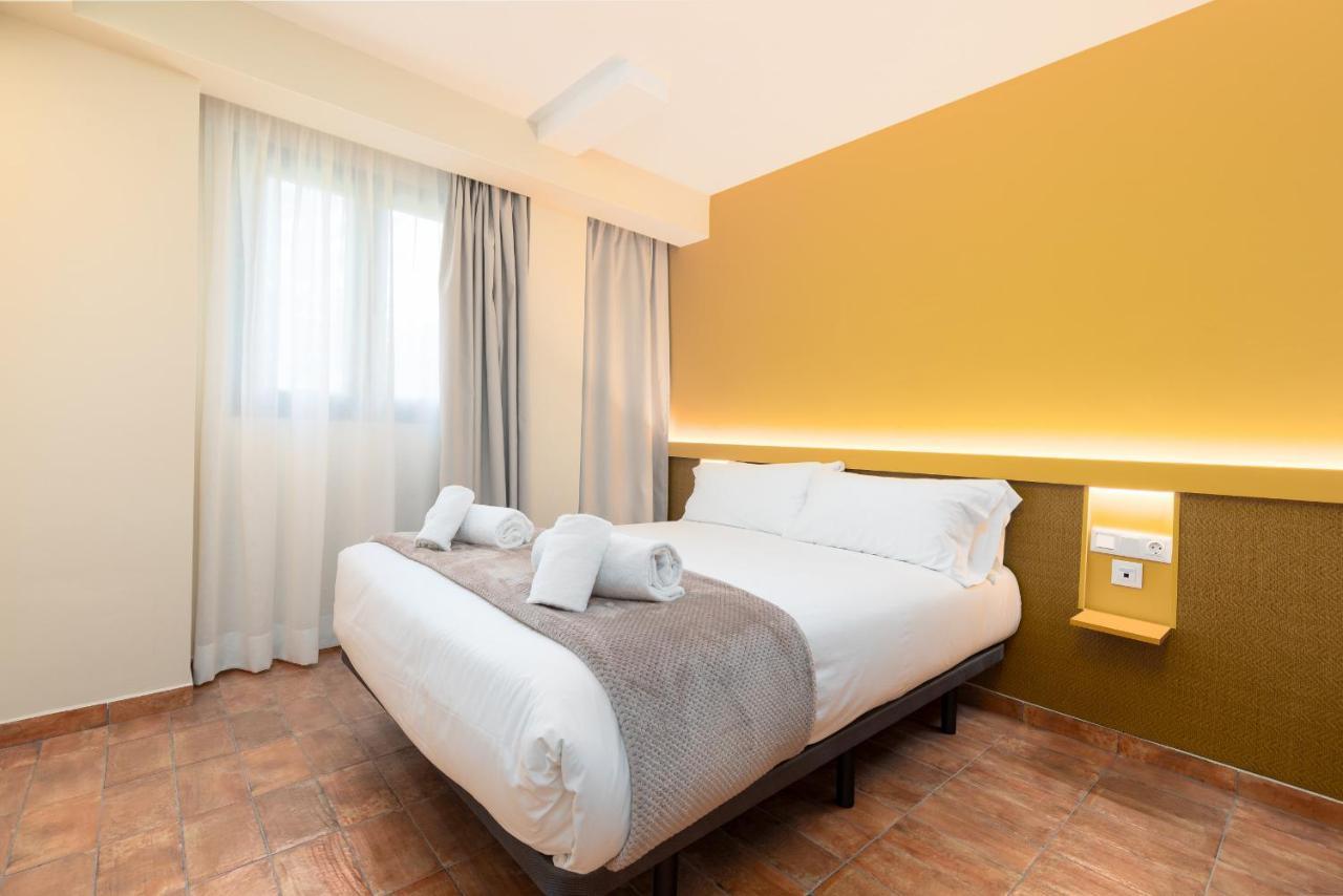 Apartamentos Las Ciencias K Валенсия Экстерьер фото