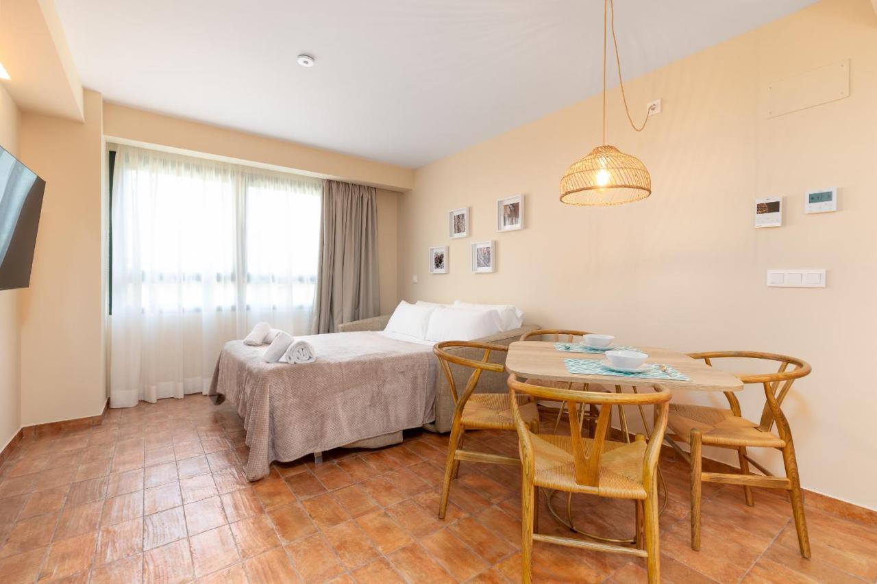 Apartamentos Las Ciencias K Валенсия Экстерьер фото