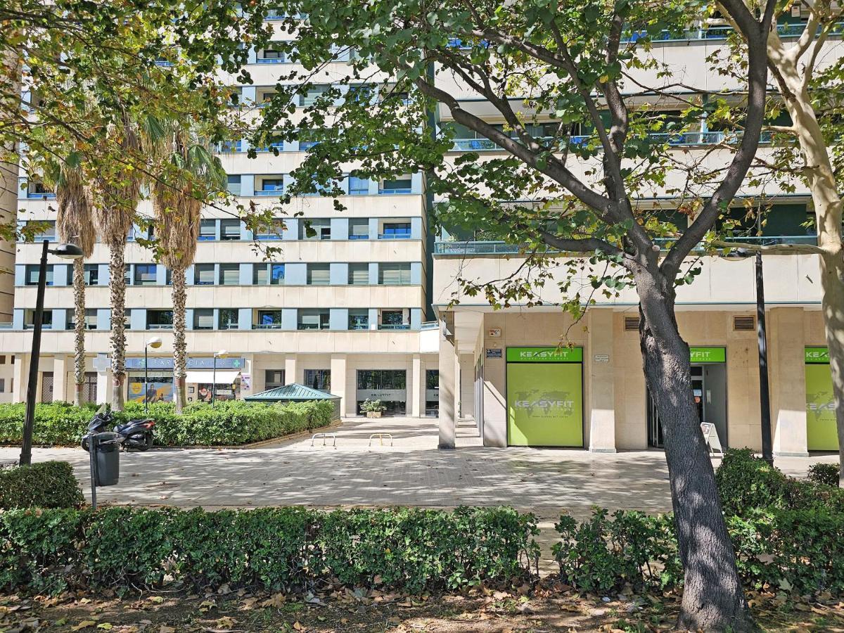 Apartamentos Las Ciencias K Валенсия Экстерьер фото
