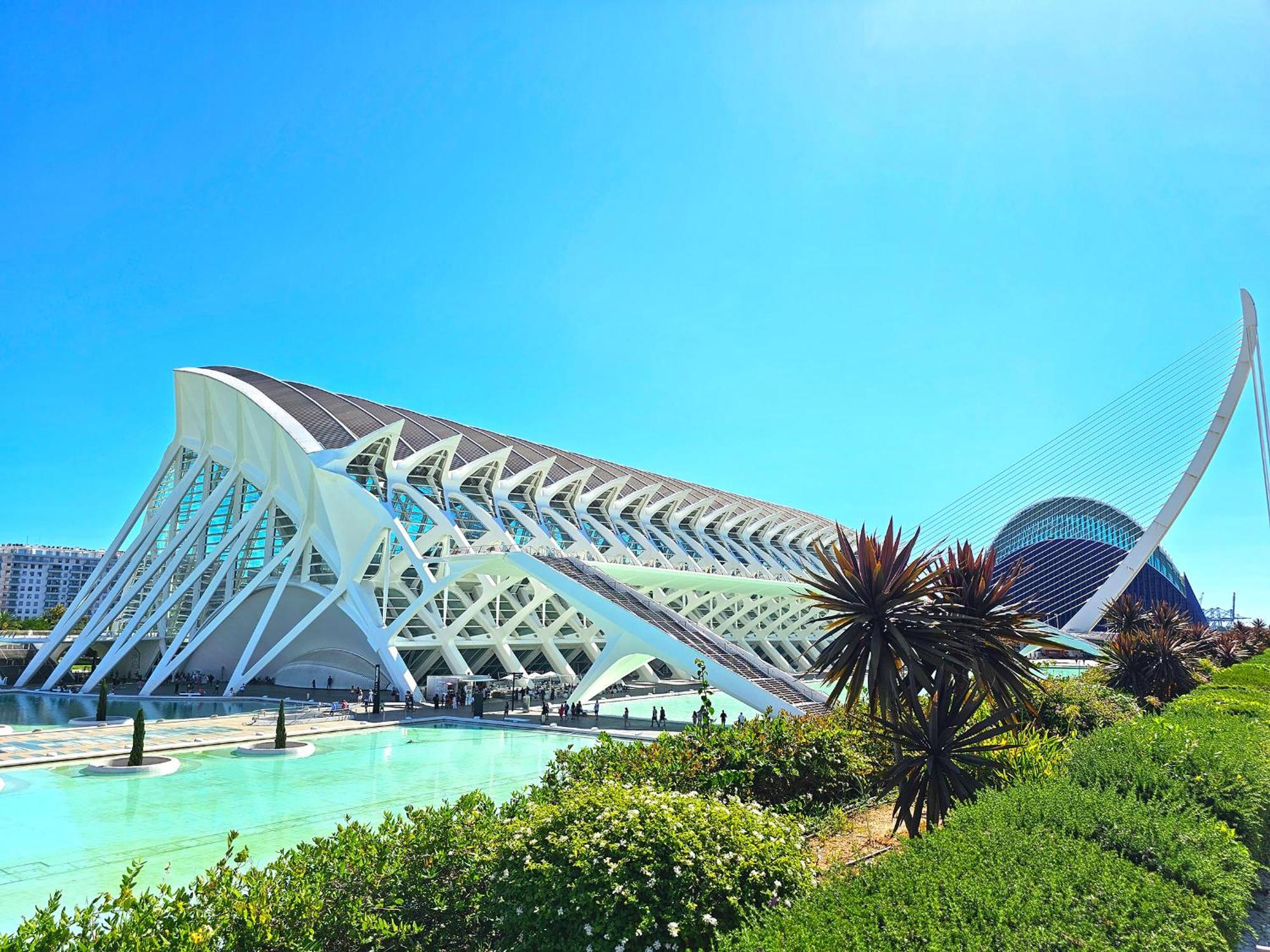 Apartamentos Las Ciencias K Валенсия Экстерьер фото